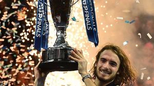 Stefanos Tsitsipas a câștigat Turneul Campionilor! Grecul a revenit într-o finală fantastică cu Thiem și s-a impus dramatic în setul decisiv. "Jucăm cel mai brutal sport din câte există"