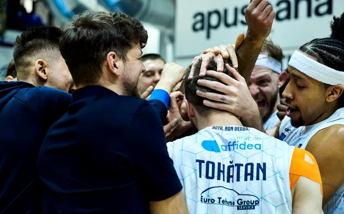 Știm cele 4 semifinaliste din Liga Națională de baschet masculin! CSO Voluntari, victorie după 1-2 cu CSU Sibiu