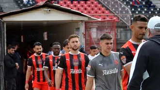 Fotbaliști de la ACSM Reșița acuzați că pierd nopțile jucând poker! Afirmații grave: ”Bănuiesc că nu ați stat pe apă plată”