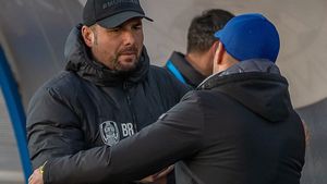 Gest șocant al lui Adrian Mutu, chiar înainte să își dea demisia de la CFR Cluj. Nelu Varga a rămas mut de uimire: 30.000 de euro s-au „evaporat” din conturile „Briliantului”