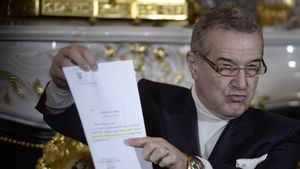 Becali a anunțat transferul unui atacant din Liga 1: "Îl iau împrumut un an cu drept de cumpărare pe cinci". Clauza "marca Gnohere" pe care vrea s-o pună în contract