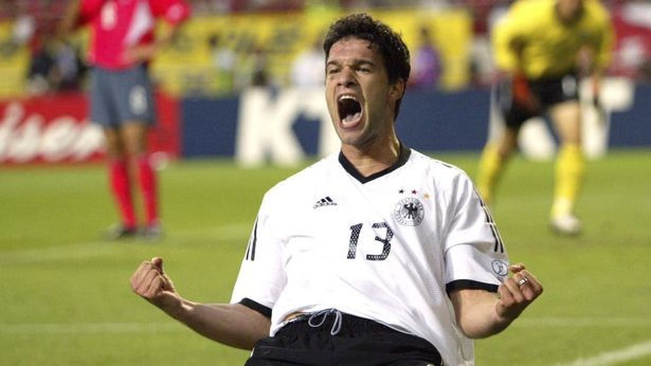 Are doar 22 de ani, dar "a luat ochii": "Cred cu tărie că are forța și viteza lui Ballack. Poate și ceva în plus. Poate trece de adversari mai ușor decât o făcea el"