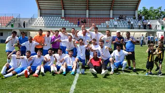 CS Cârcea este campioana Doljului. Trebuie să treacă de reprezentanta Argeşului pentru a promova în Liga 3