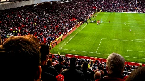 Paradoxul „Old Trafford”: United a anunțat o medie de 75.189 spectatori pe meci, dar în tribune au fost mult mai puțini