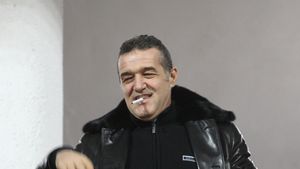 INCREDIBIL! Becali a ORDONAT o schimbare la Craiova în meciul cu Viitorul. "Așa i-am spus!" Mesajul transmis oltenilor la pauză și ce s-a întâmplat după
