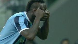 Mario Balotelli, faza zilei în Europa! Reacția fabuloasă a italianului după ce a reușit să marcheze. Nimeni nu se aștepta la asta | VIDEO