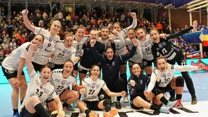 SCM Rm. Vâlcea, golaveraj plus 20 în două meciuri în Liga Campionilor! Formația lui Florentin Pera a obținut victoria care a adus-o foarte aproape de sferturile de finală