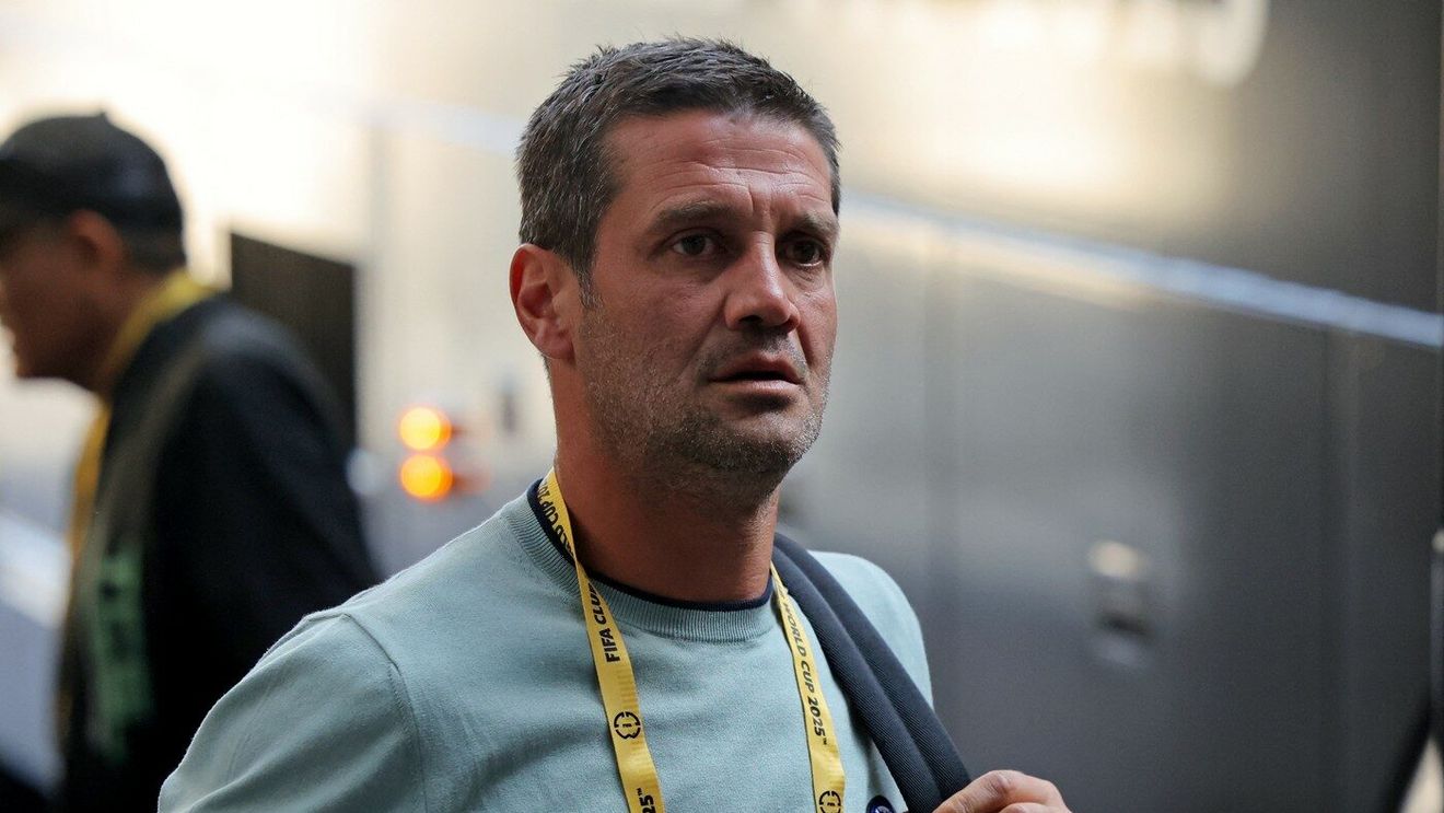 Un mare campion a fost coleg de bancă în liceu cu Chivu: „Fierbea sângele în noi”