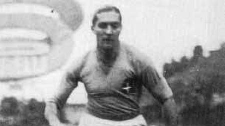 CURIOZITĂ‚ȚILE CM! Giuseppe Meazza a calificat Italia în finală cu pantalonii în vine:)