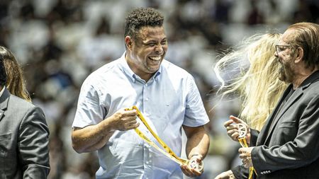 Brazilianul Ronaldo s-a săturat și vinde tot! A cedat clubul Cruzeiro pentru o sumă fabuloasă și e gata să dea și clubul Valladolid!