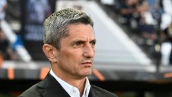 Răzvan Lucescu, discurs devastator pe aeroport şi mesaj pentru români: „Stați de vorbă cu părinții voştri!”