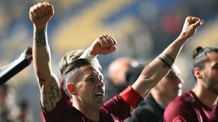 Ciprian Deac, la meciul 400. Partidă aniversară pentru veteranul CFR-ului în duelul cu Dinamo. Un singur jucător din Superligă îl depășește. SPECIAL 
