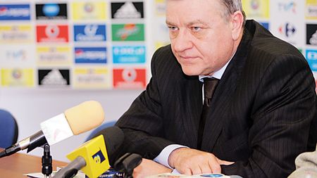 "Nașul" vrea doar 12 echipe** în prima ligă