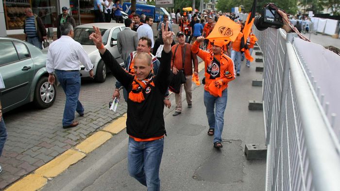 „Iartă-ne, Lucescu!"**