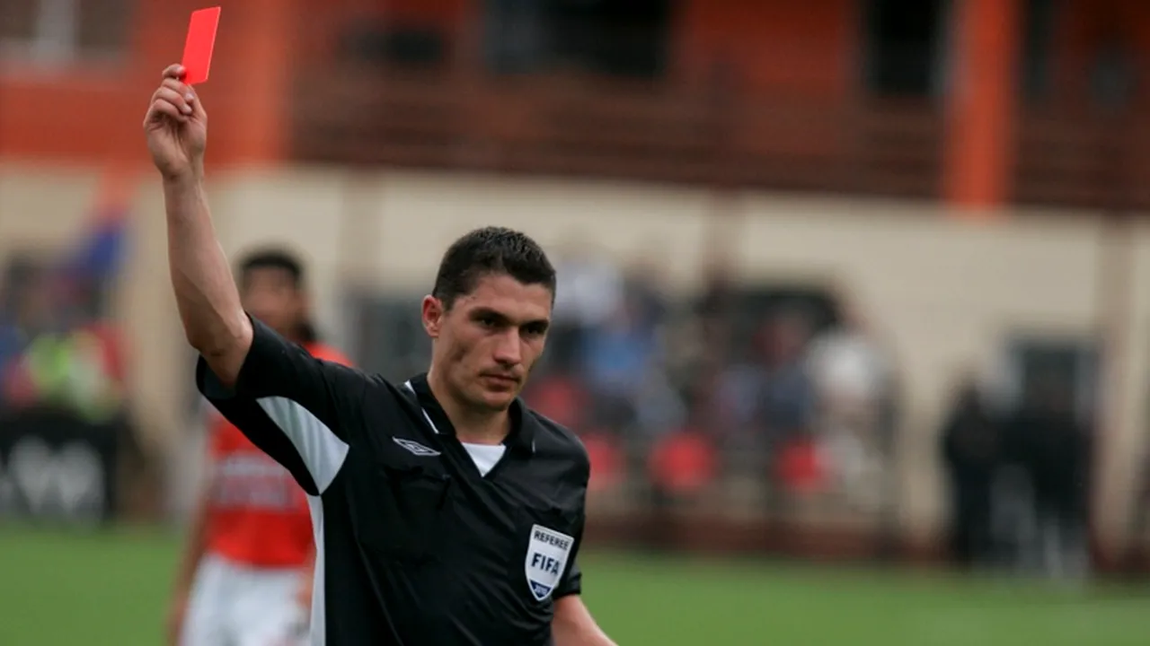 Istvan Kovacs arbitrează meciul FC Brașov - Dinamo