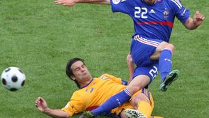 "Unii veterani au dat cu mingea-n plopi la meciul cu Franța"