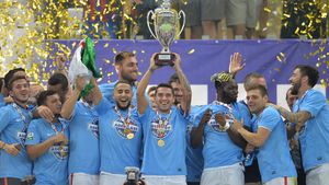 La vremuri noi, tot ei. Trofeul Cupei Ligii rămâne la Steaua, după o "scăriță" de efect a lui Hamroun dintr-un penalty ușor acordat de Avram. Steaua - Concordia 2-1