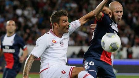 Anghelache: "Nu se pune problema să îl luăm pe Mutu, la 34 de ani! În caietul meu am 3 coloane cu nume de jucători tineri pe care i-am putea aduce"