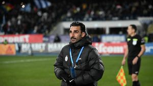 „Gigi îl sună pe Mache și îi spune cine intră. Cum să-i dai antrenorul anului?”. Cea mai dură reacție împotriva lui Elias Charalambous, după episodul schimbărilor cu Becali