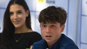 După ce a renunțat la tricolor, „urmașul” lui Ilie Năstase a mers la primul turneu ca jucător al Franței! Ce au observat jurnaliștii străini: „Își onorează deja noile culori” 