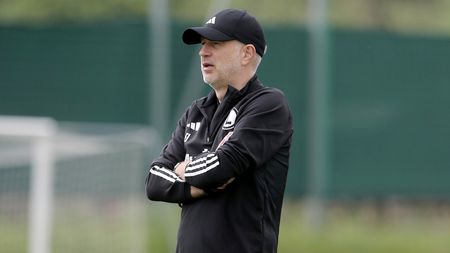 Edi Iordănescu, discurs manifest în vestiarul Legiei Varșovia. Ce le-a zis fotbaliștilor