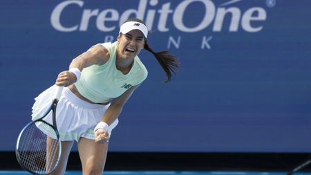 Sorana Cîrstea, pusă oarecum într-o situație umilitoare, a răbufnit și le-a dat o palmă! Victorie în 46 de minute cu o autoritate zdrobitoare