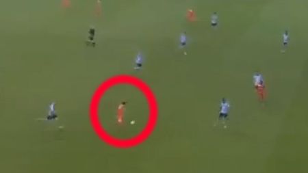 "Solo Golazo"!** Fanii au crezut că au nimerit la un meci al Barcelonei:)! Golul zilei, copie fidelă a reușitelor lui Messi