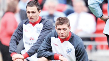 Ultima sută de metri!** Cele 16 participante, în blockstarturi pentru Euro 2012!