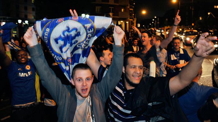 Fanii lui Chelsea se pregătesc să vină la București. Un jucător stelist le-a furat ochii:** "Trebuie să-l vedem pe ăsta!" Becali n-a scăpat nici el. Ce spun pe forumuri