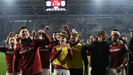 Jucătorul de la Rapid l-a distrus pe Daniel Bîrligea, după postarea scandaloasă a starului de la FCSB: „Unii nu se pot bucura fără un gest de rasism”