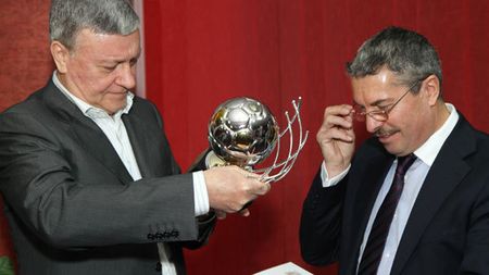 Vasile Avram l-a adus fără să vrea pe Mircea Sandu la DNA! S-a dat de gol în fața procurorilor!** Ce "porumbel" i-a scăpat