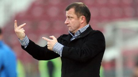 Dorinel le-a promis că-i iartă: "Nu sunt tiran, le dau liber!"** Nu s-a ținut de cuvânt și și-a chemat jucătorii la antrenamente în ziua de PAȘTE