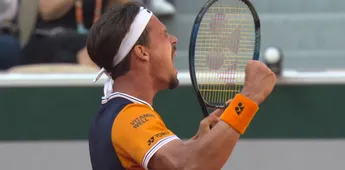 Încă o „bombă” la Roland Garros! Elevul lui Darren Cahill, eliminat în turul secund de numărul 79 ATP după un thriller de cinci ore și jumătate