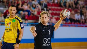 Minaur Baia Mare și Energia Tg. Jiu vin cu 20 de noutăți la meciul din Supercupă! Cele două formații joacă în premieră pentru trofeu