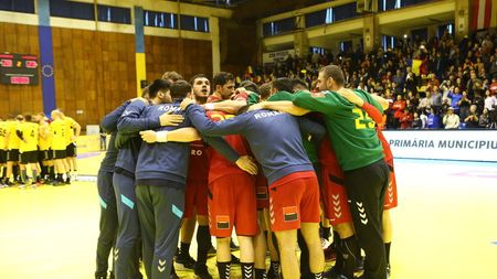 Eliodor Voica, după turul România - Lituania: „Pentru noi rămâne decisiv meciul din Lituania. Să rezolvăm această problemă întâi și numai apoi putem trece și la hârtie". Alexandru Șimicu s-a transformat în „omul model"