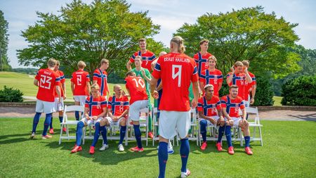 Erling Haaland a decis să-și schimbe numele de pe tricou la Campionatul Mondial. Gest pentru mama lui