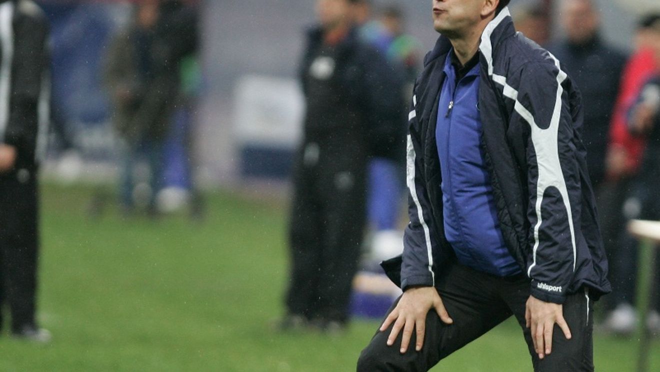 "Lung merita să fie la națională! **Lucescu nu-și poate permite să vorbească astfel despre el"