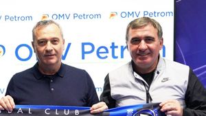 Mircea Rednic, out de la Viitorul? Anunț de ultima oră: „Hagi o să antreneze echipa!”