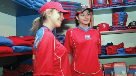 Derby-ul marketingului, câștigat de Steaua!** "Roș-albaștrii" vând de cinci ori mai multe tricouri decât Dinamo
