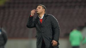 Ionel Ganea îl distruge pe Florin Talpan, după atacurile juristului la adresa celor de la FCSB: „N-a moștenit nici terenul, nici clubul, nici armata de la mă-sa ca să comenteze! Taci din gură”