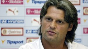 A ucis visul european al roș-albaștrilor și al "câinilor" în același an!** "Călăul" Stelei a ajuns hoț de mașini de lux