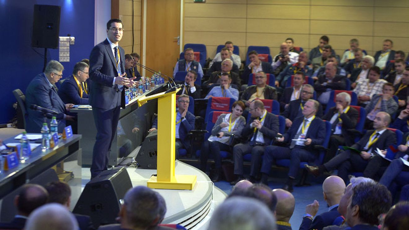 Se cere în instanță dizolvarea FRF: "Trebuie să aibă minimum 10 membri asociați. Azi mai există doar doi. Restul au dat faliment sau s-au desființat". Cine sunt ultimii membri valizi, a cui e vina și ce s-ar întâmpla cu participarea României în competițiile internaționale | ACT