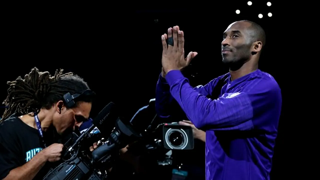 Mesaj video emoționant de adio pentru Kobe Bryant, pe terenul echipei care îl drafta în 1996, de la marele Jordan: 