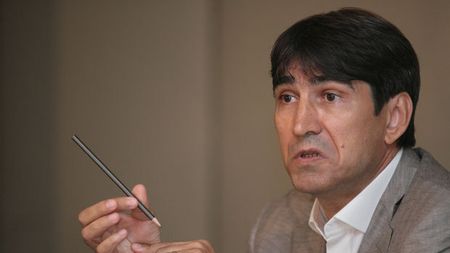 Pițurcă revine cu planuri mari:** "Să nu credeți că nu voi încerca să calific naționala și la EURO 2012"