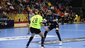 CSM București - Borussia Dortmund 33-29 | Victorie importantă pentru "tigroaice": Cristina Neagu a marcat de 7 ori | GALERIE FOTO