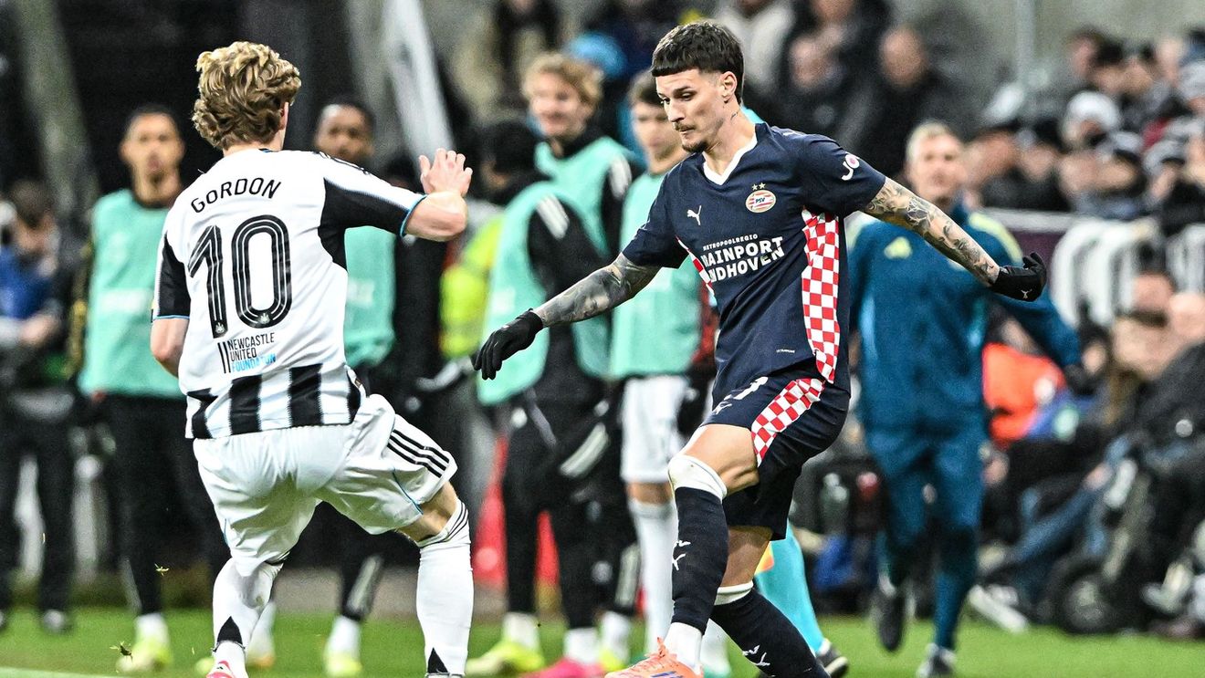 Dennis Man rămâne fără antrenor la PSV! Anunțul venit din Olanda în seara eșecului dureros din Liga Campionilor