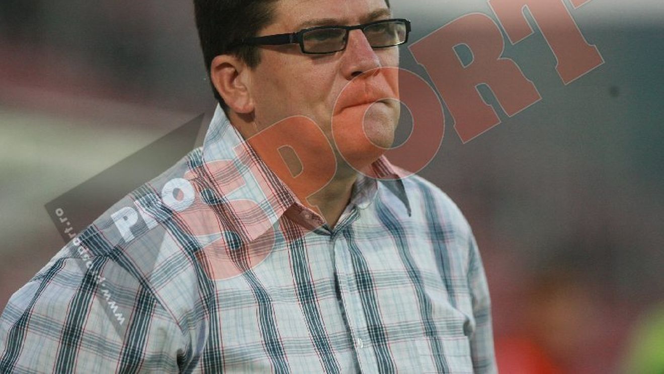 Pustai: "Ă‚știa erau toți jucătorii pe care îi aveam în lot!"** MESAJUL pentru Eric și cei 4 fotbaliști propuși la națională