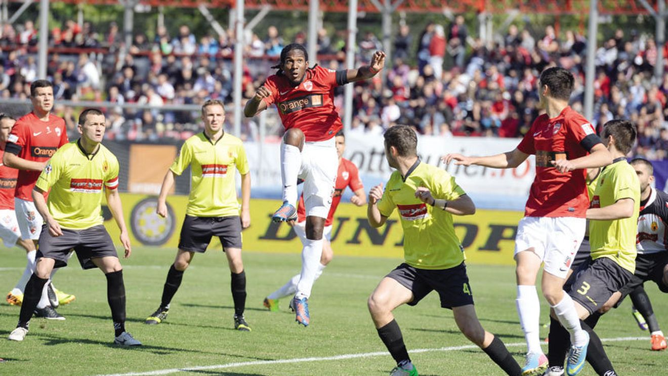 Le-a fost căpitan lui Benzema și Nasri și visează să revină la națională: "Pot fi convocat și de la Dinamo" Cu ce star de la PSG își face Thicot vacanțele