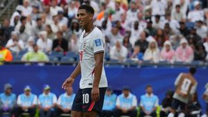 Chiar și englezii recunosc: Bellingham trebuia eliminat pentru că a încălcat o regulă nouă a FIFA, la meciul cu Ghana!