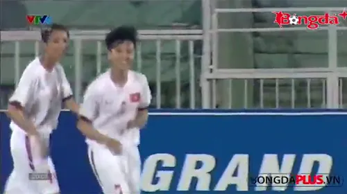 VIDEO | A marcat de două ori din corner, cu ambele picioare, în același meci